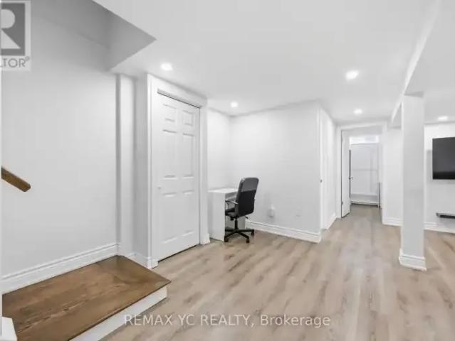 For Rent 1 Bedroom House Vaughan ON DS103380099