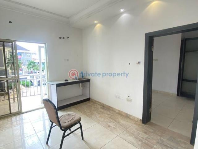 For rent: 1 bedroom Mini Flat Osapa London Lekki Lagos PID: 9PCSFN | Private Property Nigeria
