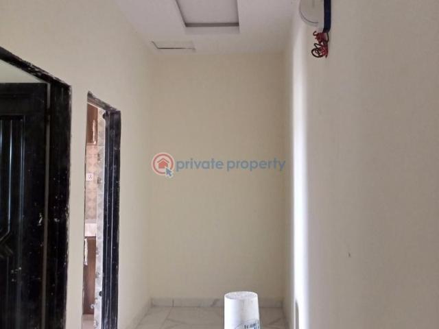 For rent: 1 bedroom Mini Flat Divine Avenue Bucknor Estate Isolo Lagos PID: 7PBDYH | Private Property Nigeria