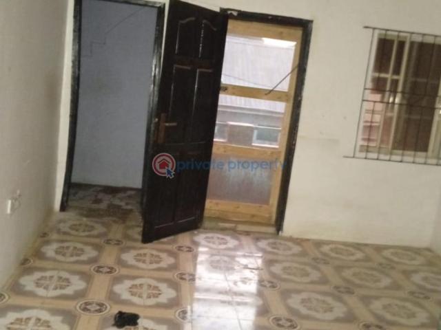 For rent: 1 bedroom Mini Flat Evergreen Estate Aboru Iyanapaja Lagos Iyana Ipaja Lagos PID: 7PCCSA | Private Property Nigeria