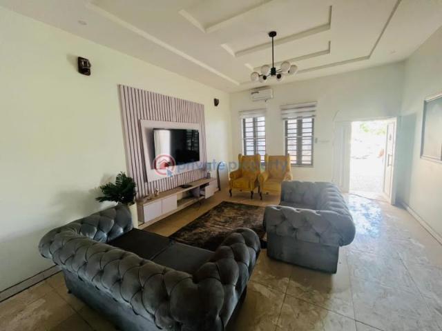 For rent: 1 bedroom Mini Flat Estate Lekki Lagos PID: 9PCTBK | Private Property Nigeria