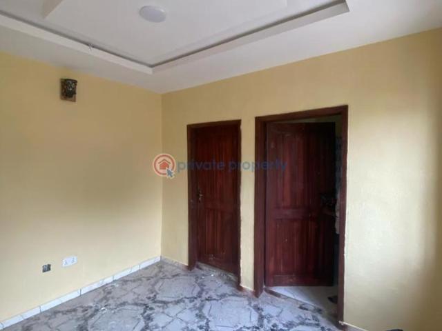 For rent: 1 bedroom Mini Flat Samdot Filling Station, Off Ayegun Oleyo Road, Akala Express Ibadan Oyo PID: 9PCLNY | Private Property Nigeria