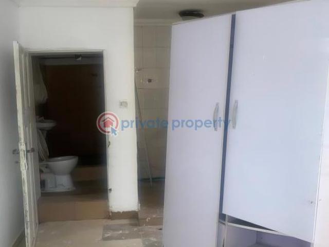 For rent: 1 bedroom Self Contain Jakande Lekki Lagos PID: 7PBBVK | Private Property Nigeria