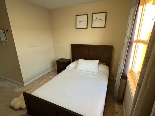 For Rent 1 Bedroom Shared Living/roommate Milton ON DS96649088