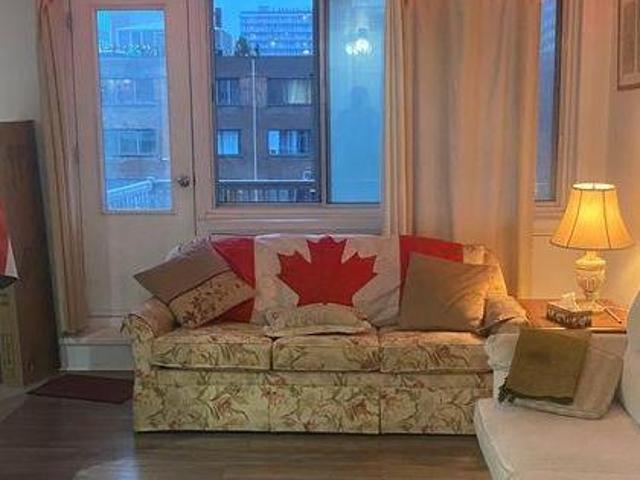 For Rent 1 Bedroom Shared Living/roommate Montréal QC DS97416454