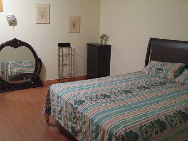 For Rent 1 Bedroom Shared Living/roommate Belleville ON DS96645213