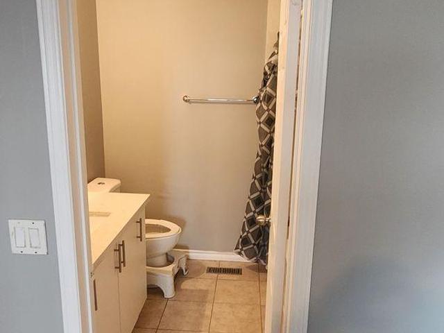 For Rent 1 Bedroom Shared Living/roommate Brampton ON DLS97421745