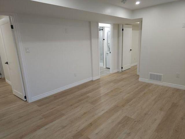 For Rent 1 Bedroom Shared Living/roommate Brantford ON DS97421647