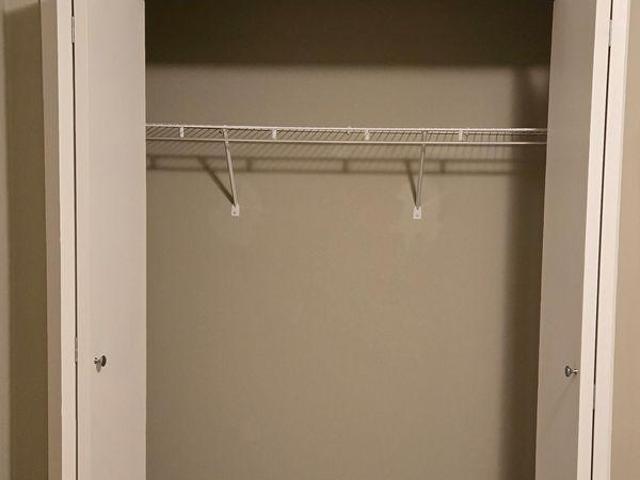 For Rent 1 Bedroom Shared Living/roommate Calgary AB DLS91354826