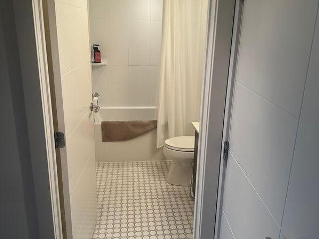 For Rent 1 Bedroom Shared Living/roommate Calgary AB DLS97422112