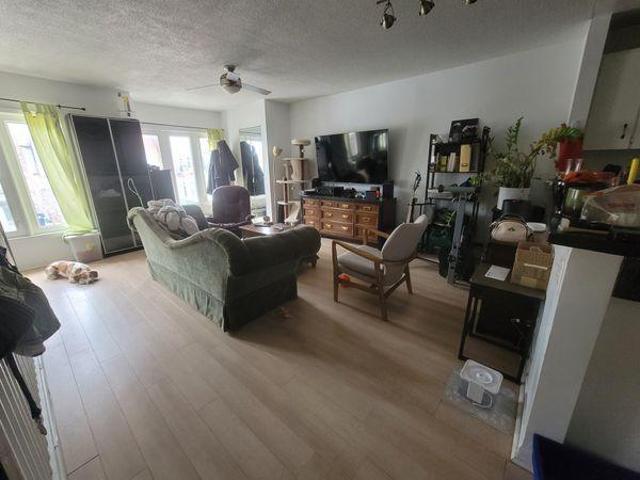 For Rent 1 Bedroom Shared Living/roommate Central Kootenay BC DS97413620