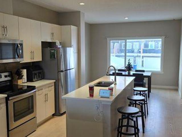 For Rent 1 Bedroom Shared Living/roommate Cochrane AB DLS97420100