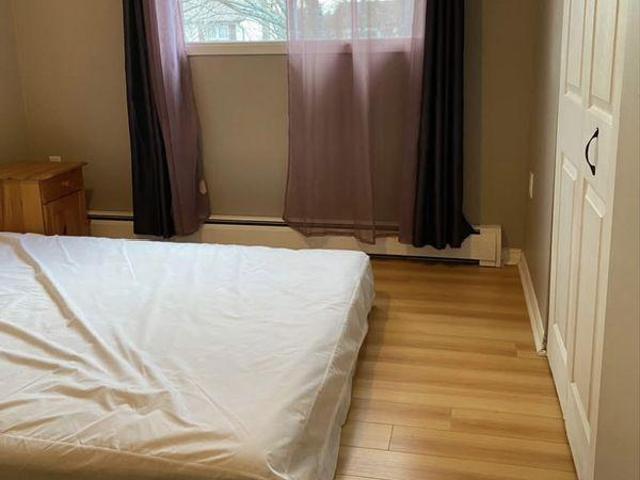 For Rent 1 Bedroom Shared Living/roommate Dartmouth NS DS97421239