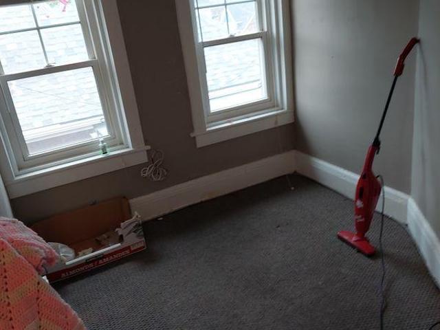 For Rent 1 Bedroom Shared Living/roommate Hamilton ON DS96648002