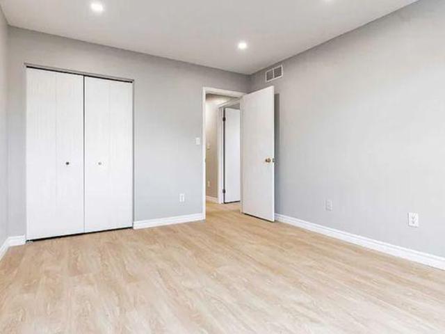 For Rent 1 Bedroom Shared Living/roommate Kitchener ON DLS97421631