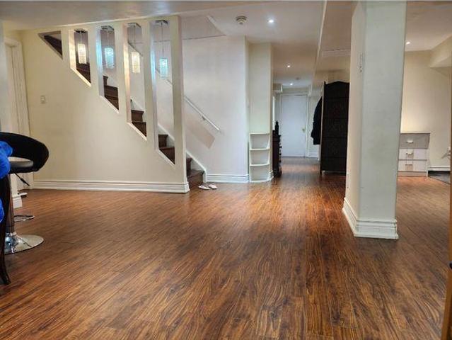 For Rent 1 Bedroom Shared Living/roommate Richmond Hill ON DLS97413245