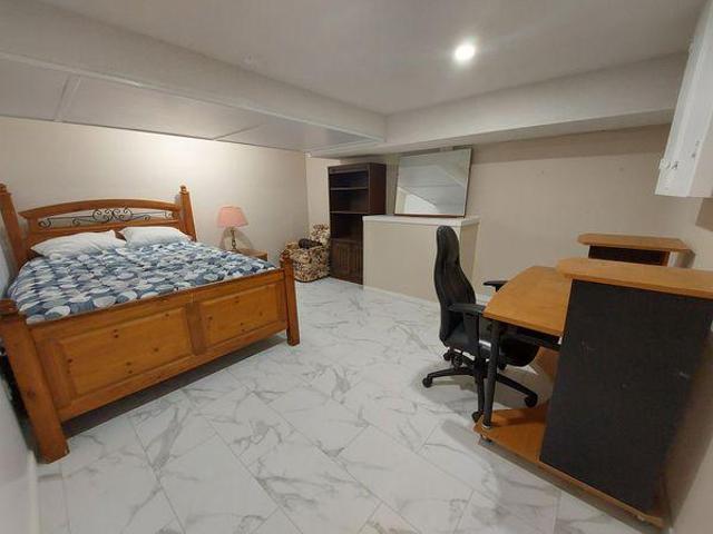 For Rent 1 Bedroom Shared Living/roommate Sarnia ON DS97420064