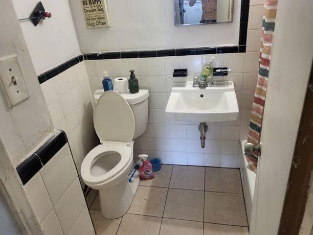 For Rent 1 Bedroom Shared Living/roommate Toronto ON DLS96644714