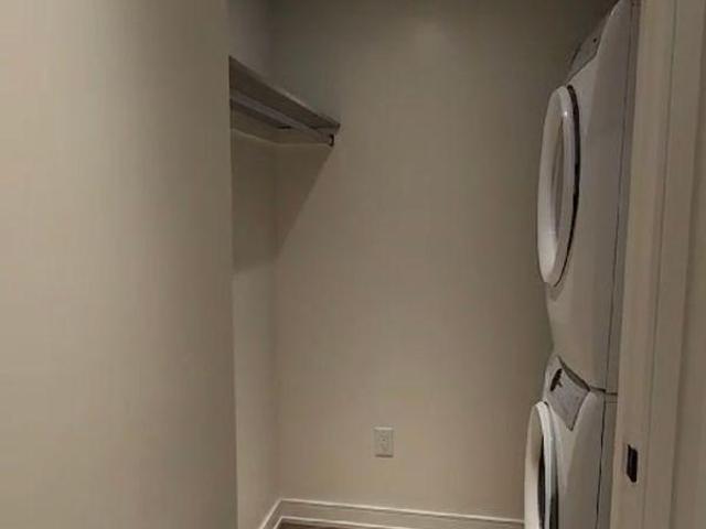 For Rent 1 Bedroom Shared Living/roommate Toronto ON DLS97414379