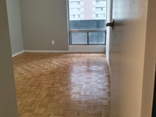 For Rent 1 Bedroom Shared Living/roommate Toronto ON DLS97418501