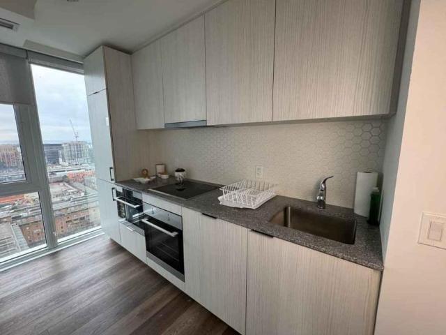 For Rent 1 Bedroom Shared Living/roommate Toronto Toronto DLS97835323