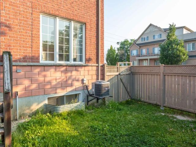 For Rent 1 Bedroom Shared Living/roommate Toronto Toronto DLS99499835