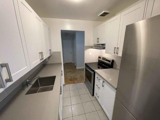 For Rent 1 Bedroom Shared Living/roommate Toronto Toronto DLS99500237