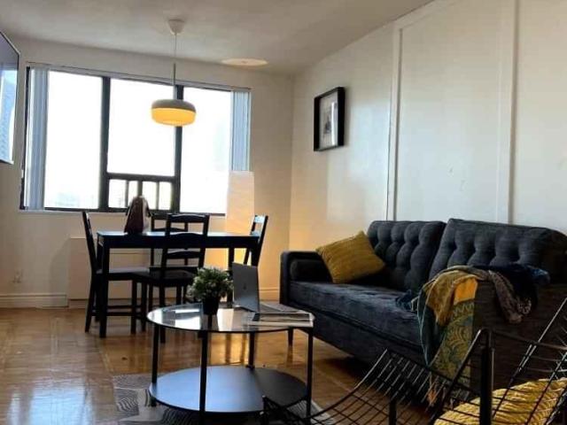 For Rent 1 Bedroom Shared Living/roommate Toronto Toronto DS97673554