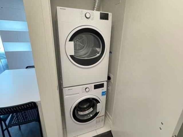 For Rent 1 Bedroom Shared Living/roommate Toronto Toronto DS97771786