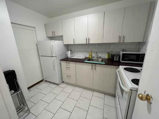 For Rent 1 Bedroom Shared Living/roommate Toronto Toronto DS99496670