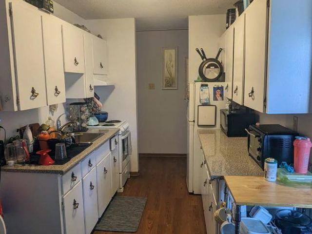 For Rent 1 Bedroom Shared Living/roommate Victoria BC DLS96648489