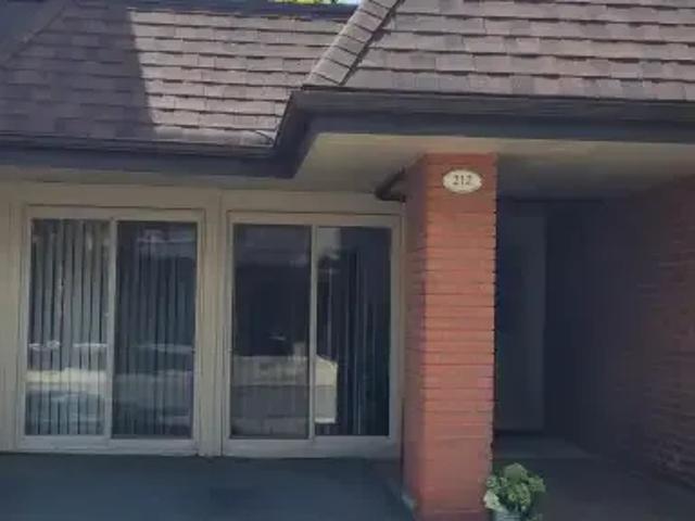 For Rent 1 Bedroom Townhouse Burlington ON DS101789800