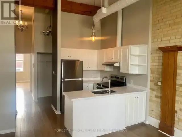 For Rent 1 Bedroom Townhouse Cambridge ON DS99505458