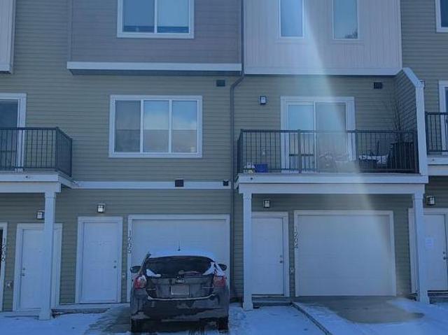 For Rent 1 Bedroom Townhouse Cochrane AB DS97064823