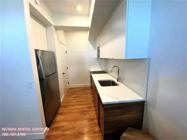 For Rent 1 Bedroom Townhouse Edmonton AB DS103338079