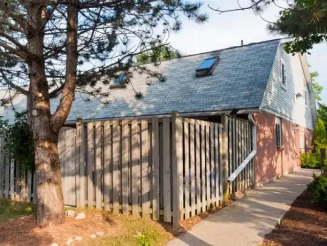For Rent 1 Bedroom Townhouse Kitchener ON DS100226693