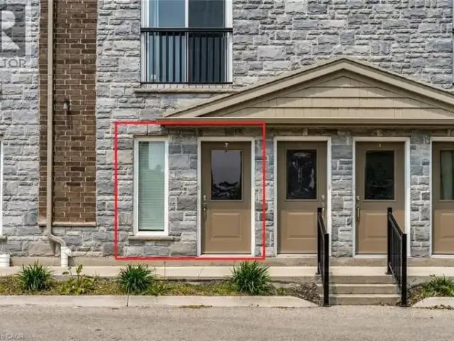 For Rent 1 Bedroom Townhouse Kitchener ON DS103840305