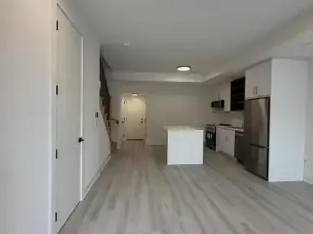 For Rent 1 Bedroom Townhouse St. Catharines ON DS105581141