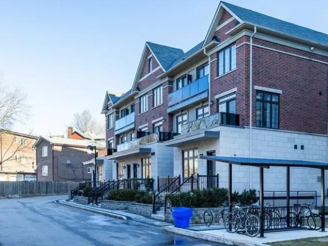For Rent 1 Bedroom Townhouse Toronto ON DS96249815