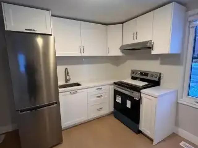 For Rent 1 Bedroom Townhouse Vaughan ON DS100444479