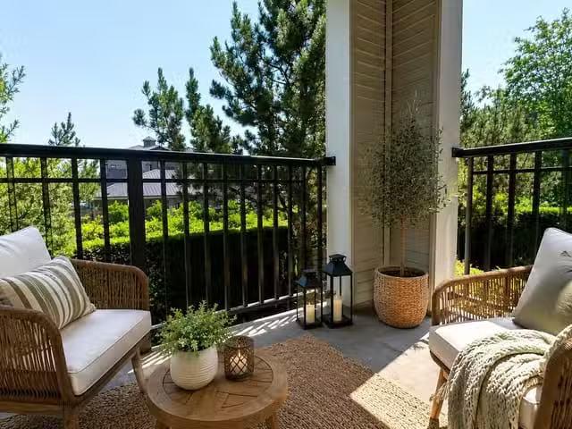 For Rent! 1 BR Apartment for rent in Langley, Langley, A Stree.