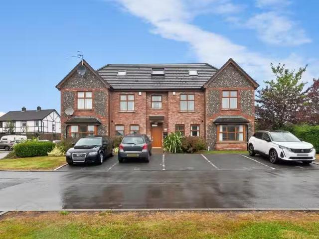 Nice 1 Lismore Place