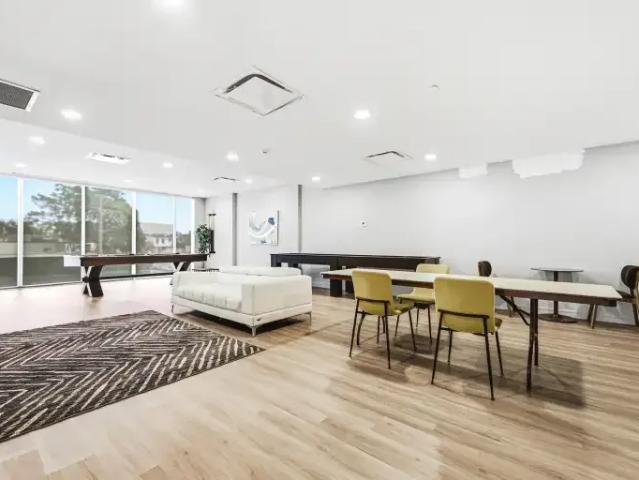 For Rent 1.5 Bedroom Apartment Hamilton ON DS104711065