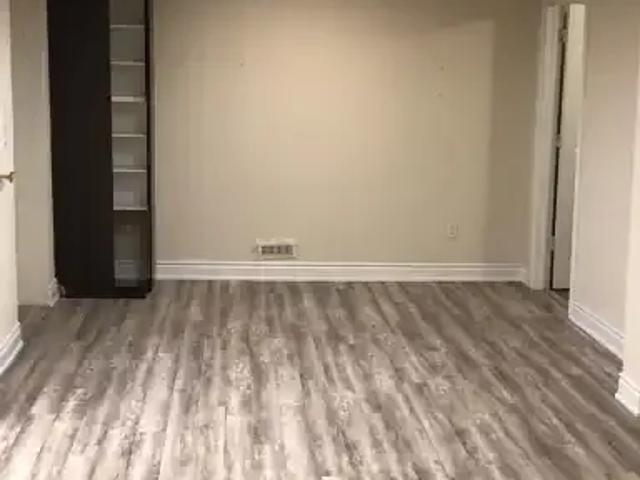For Rent 1.5 Bedroom Apartment Vaughan ON DS102847009