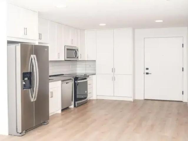 For Rent 1.5 Bedroom Condo Calgary AB DS102846204