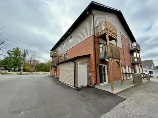 For Rent 1.5 Bedroom Condo Penetanguishene ON DLS102846682