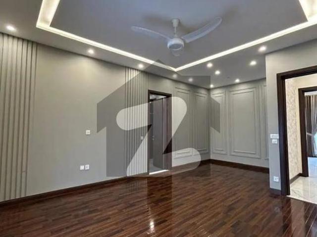 For rent 1kanal full house dha phase 5 block l