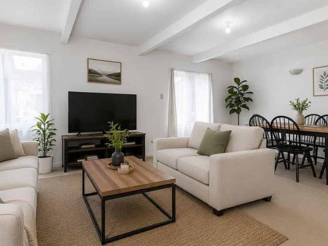 FOR RENT | 24/1 Water Street, Otahuhu