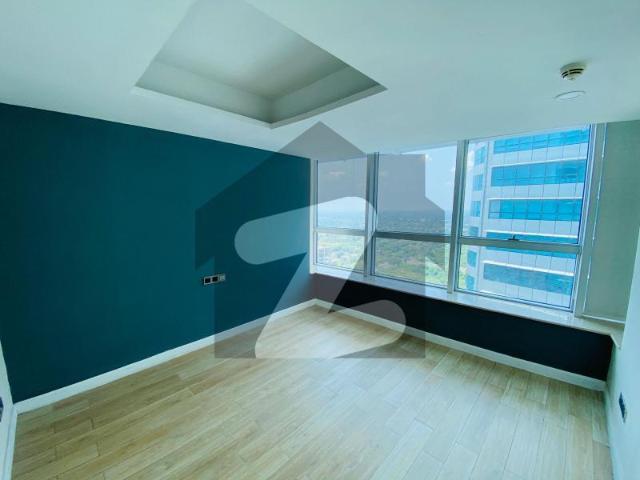 FOR RENT 2642 sqft Renovated 3 Beds Apartment with City View The Centaurus