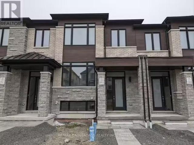 For rent: 2731 PETER MATTHEWS DRIVE, Pickering, Ontario L1X0M2.